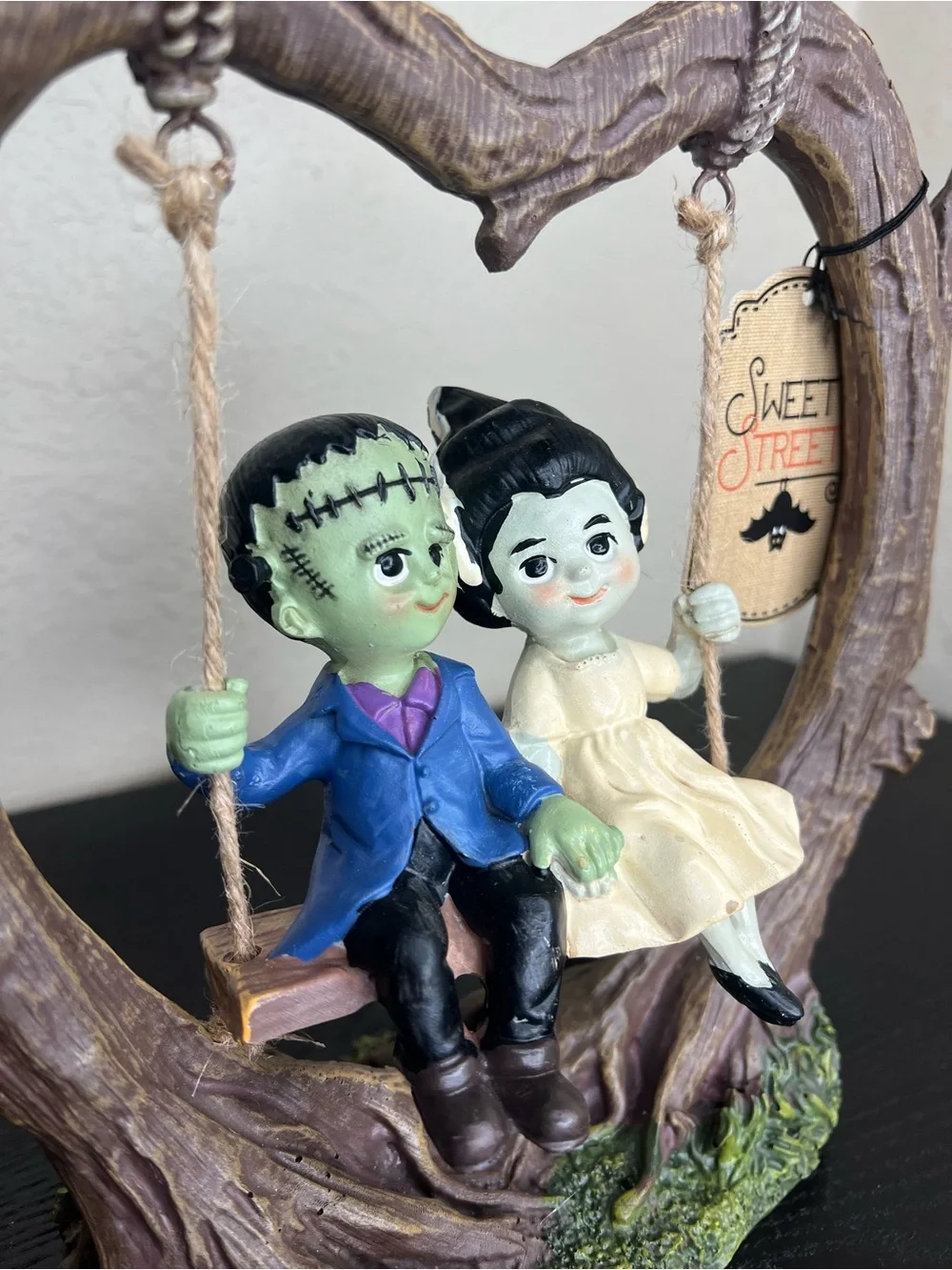 NEW Sweet Street Frankenstein & Bride of Frankenstein on Heart Swing Decor